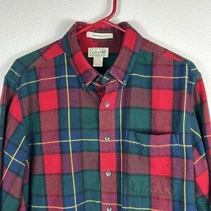 L.L. Bean Flannel Shirt Scotch Plaid Red/Green Button Up Men's Size M-Tall